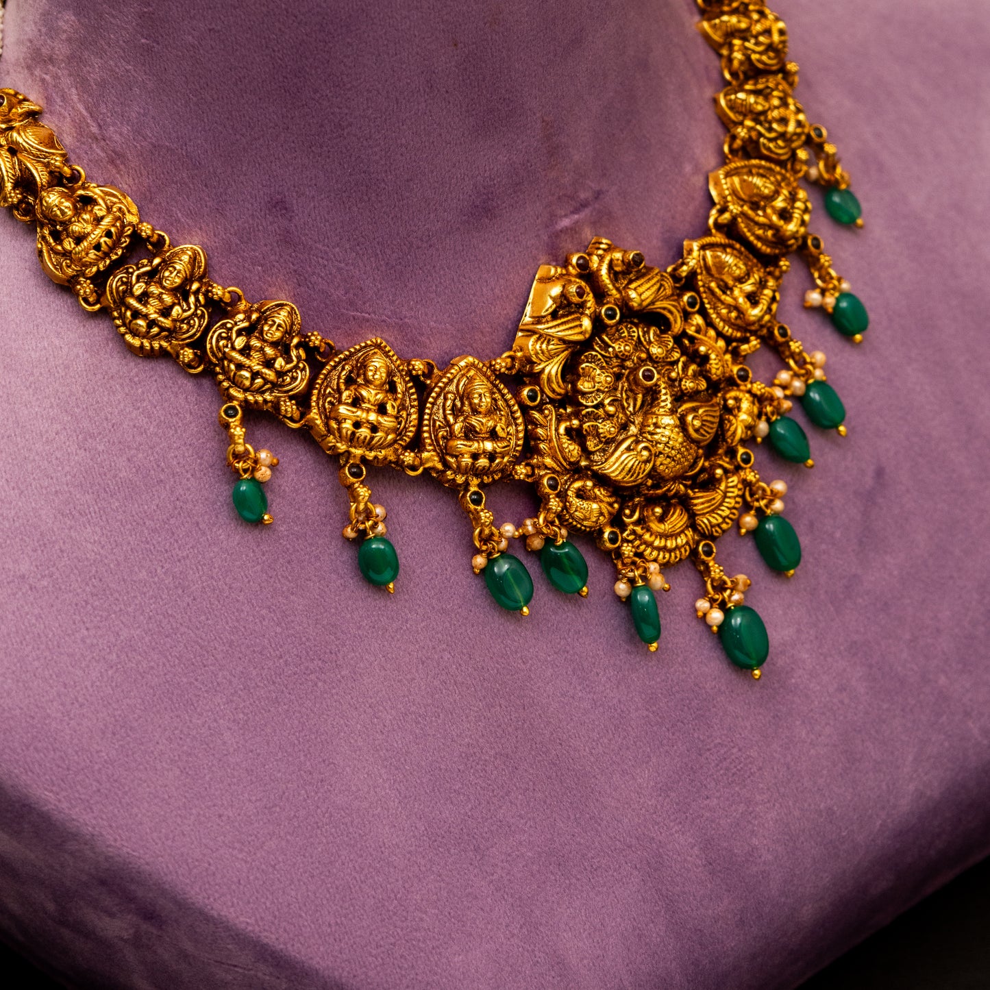 Aashi Necklace