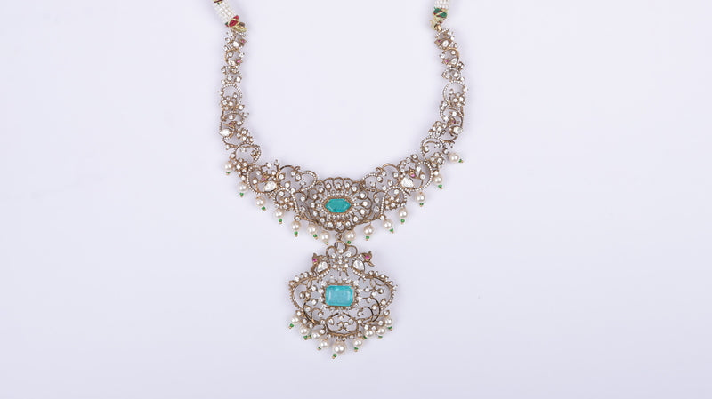 Saanvi Necklace