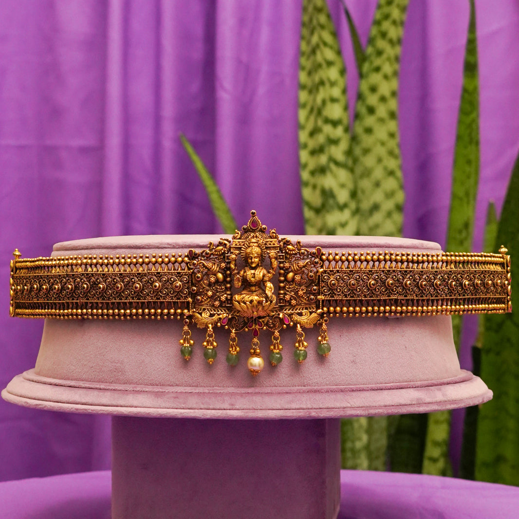 Get traditional antique vaddanam belts from Amyra silver.