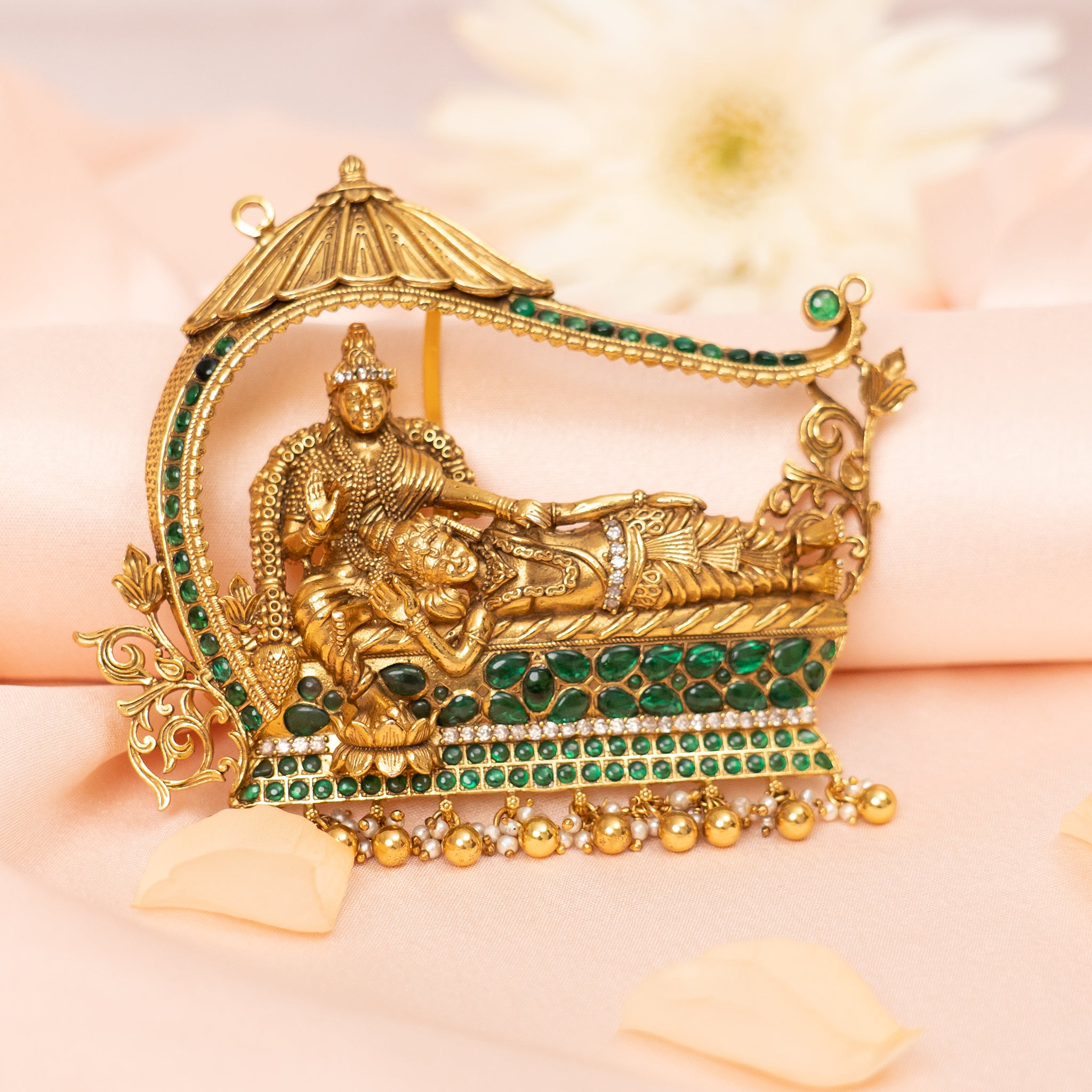 Isla silver pendant, gold-plated 92.5 silver pendant, featuring cz and emerald stones