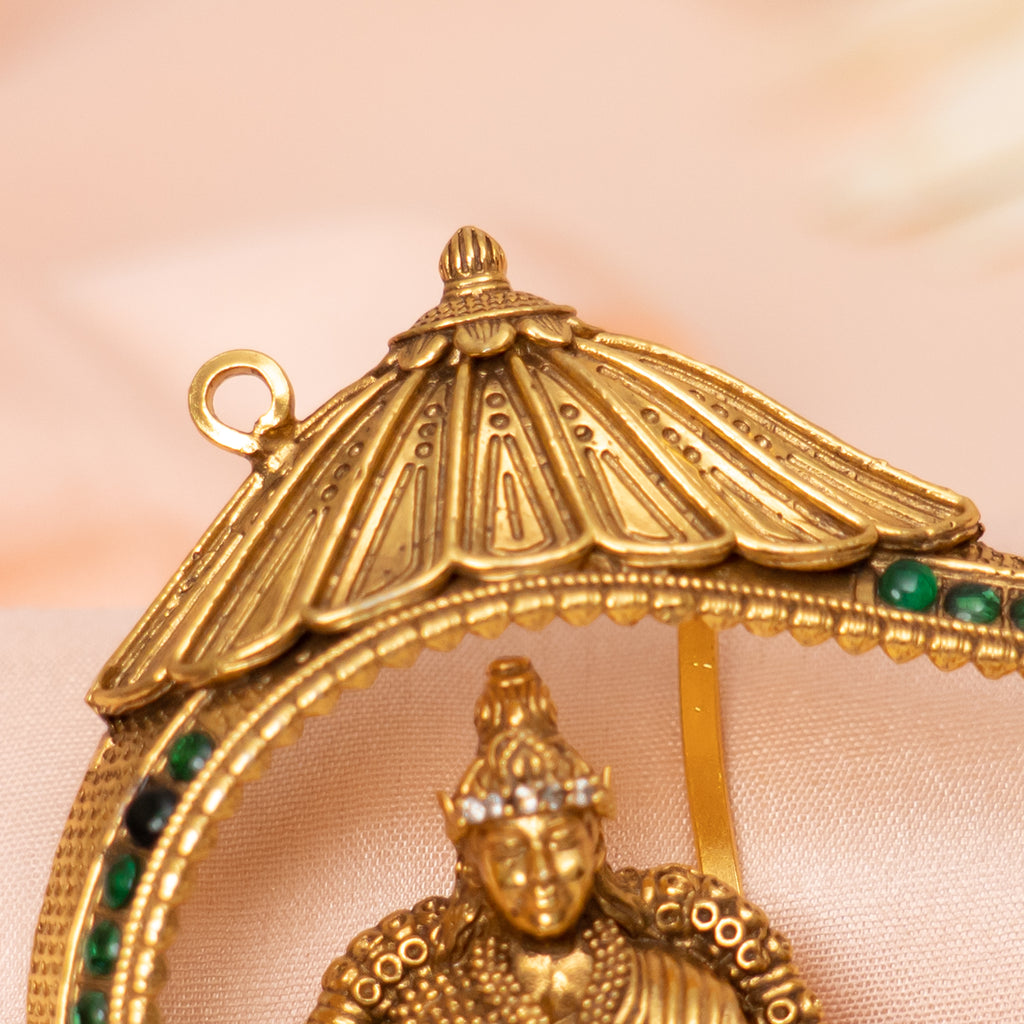 Isla silver pendant, gold-plated 92.5 silver pendant, featuring cz and emerald stones