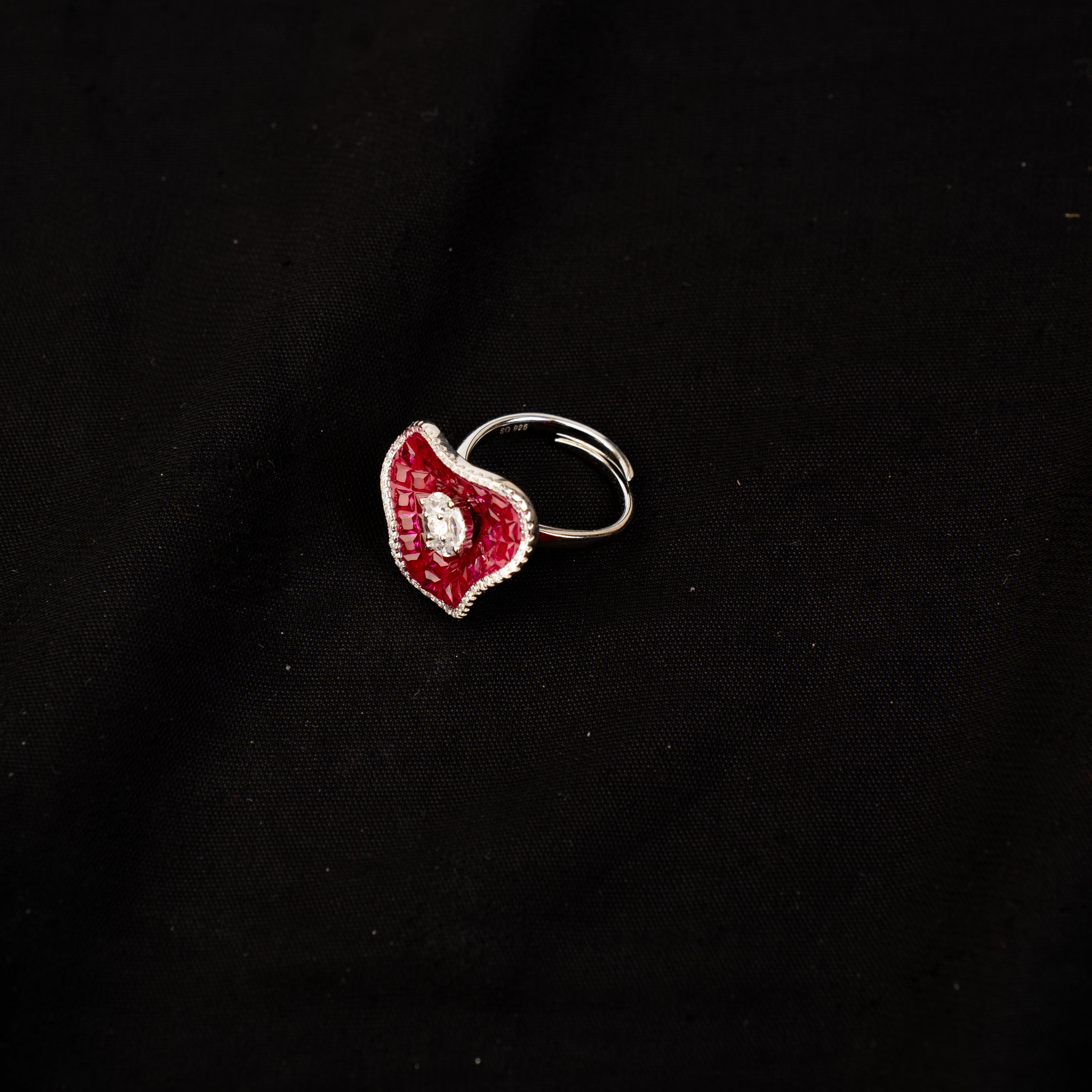 Pria Ring