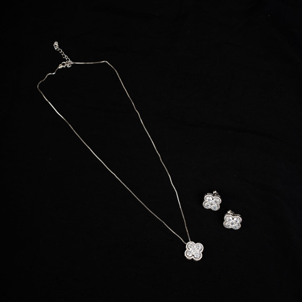Ishya Chain