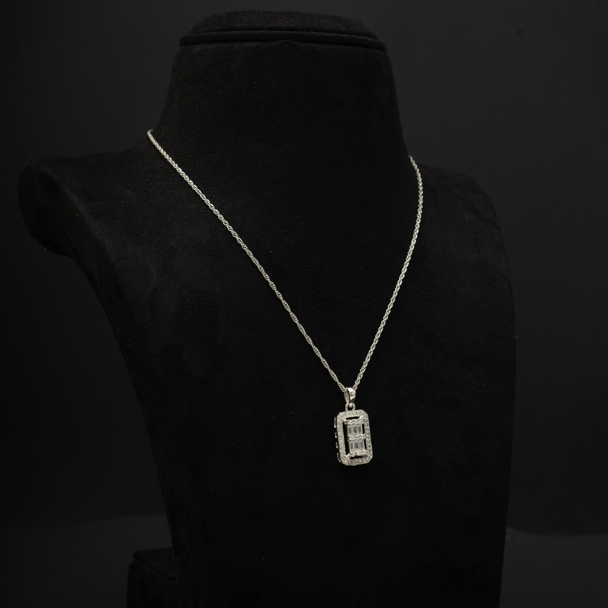 Aalaya CZ 92.5 Silver Chain, Daily wear 92.5 silver chain with pendant