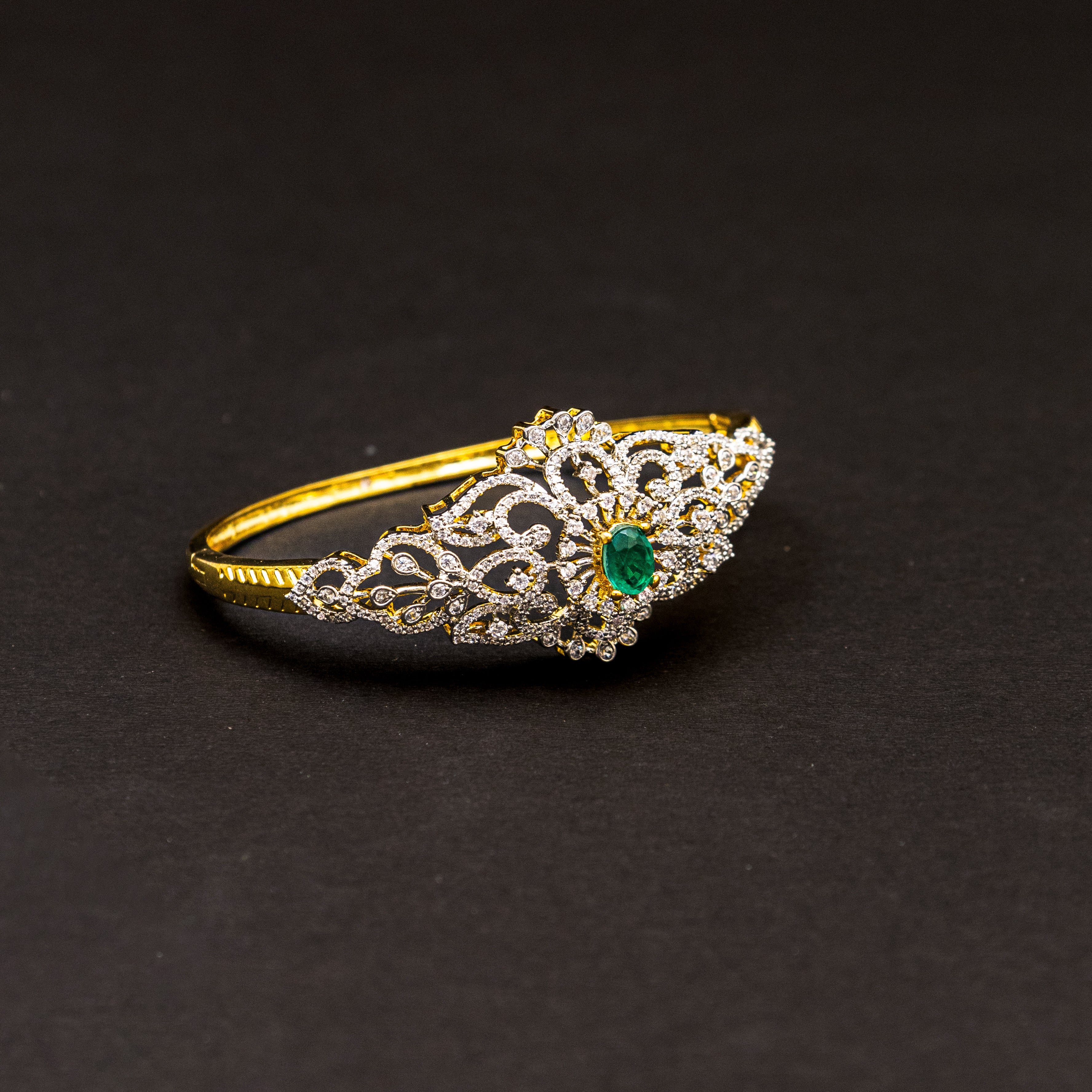 Lila Bracelet
