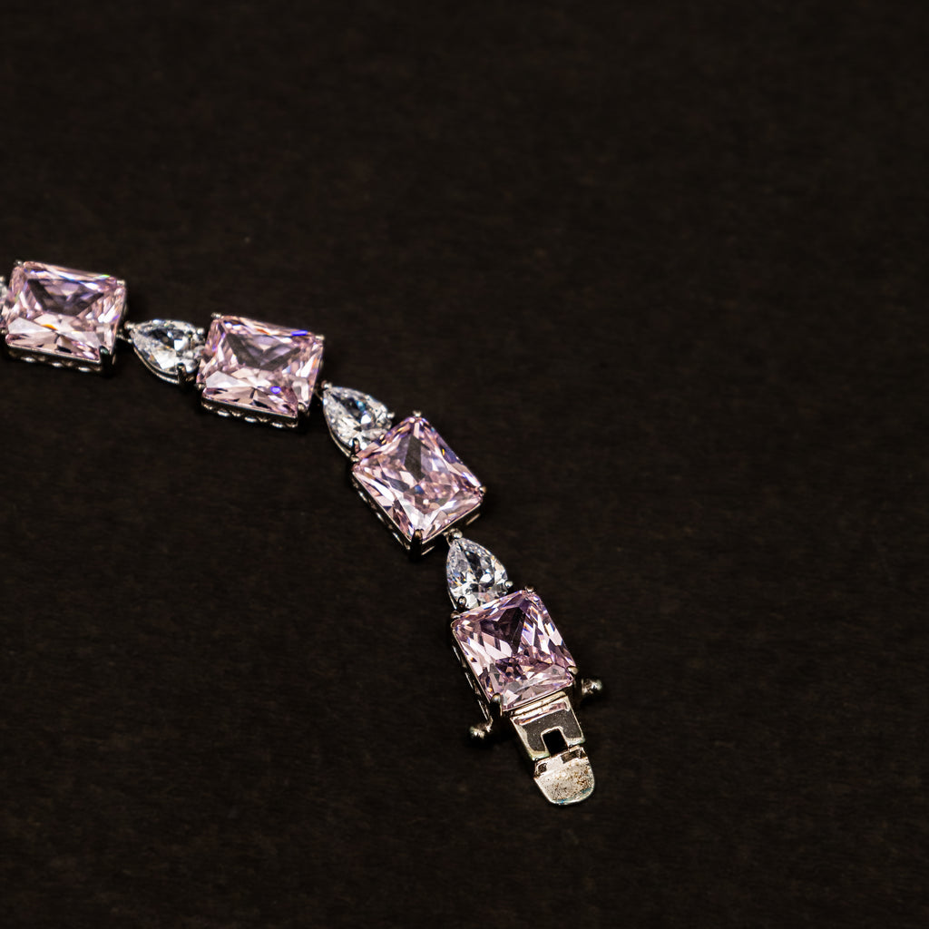 Lilly Bracelet