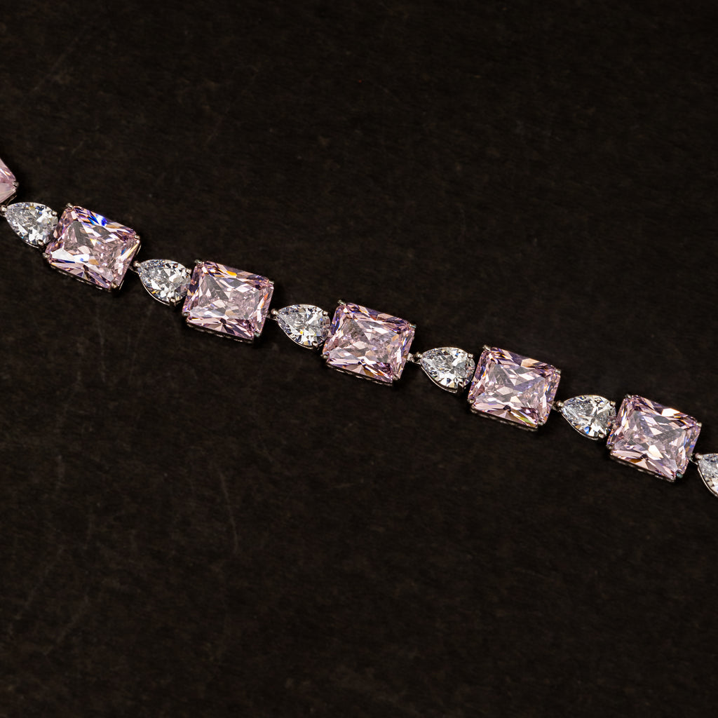 Lilly Bracelet