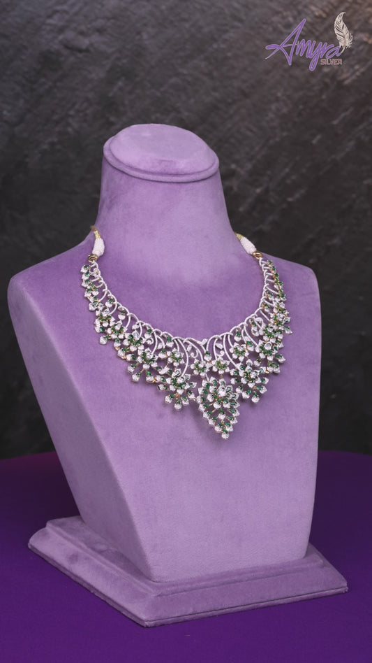 ishya Necklace