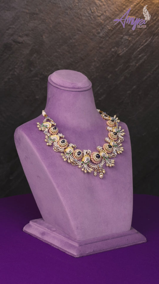 Amvi Necklace