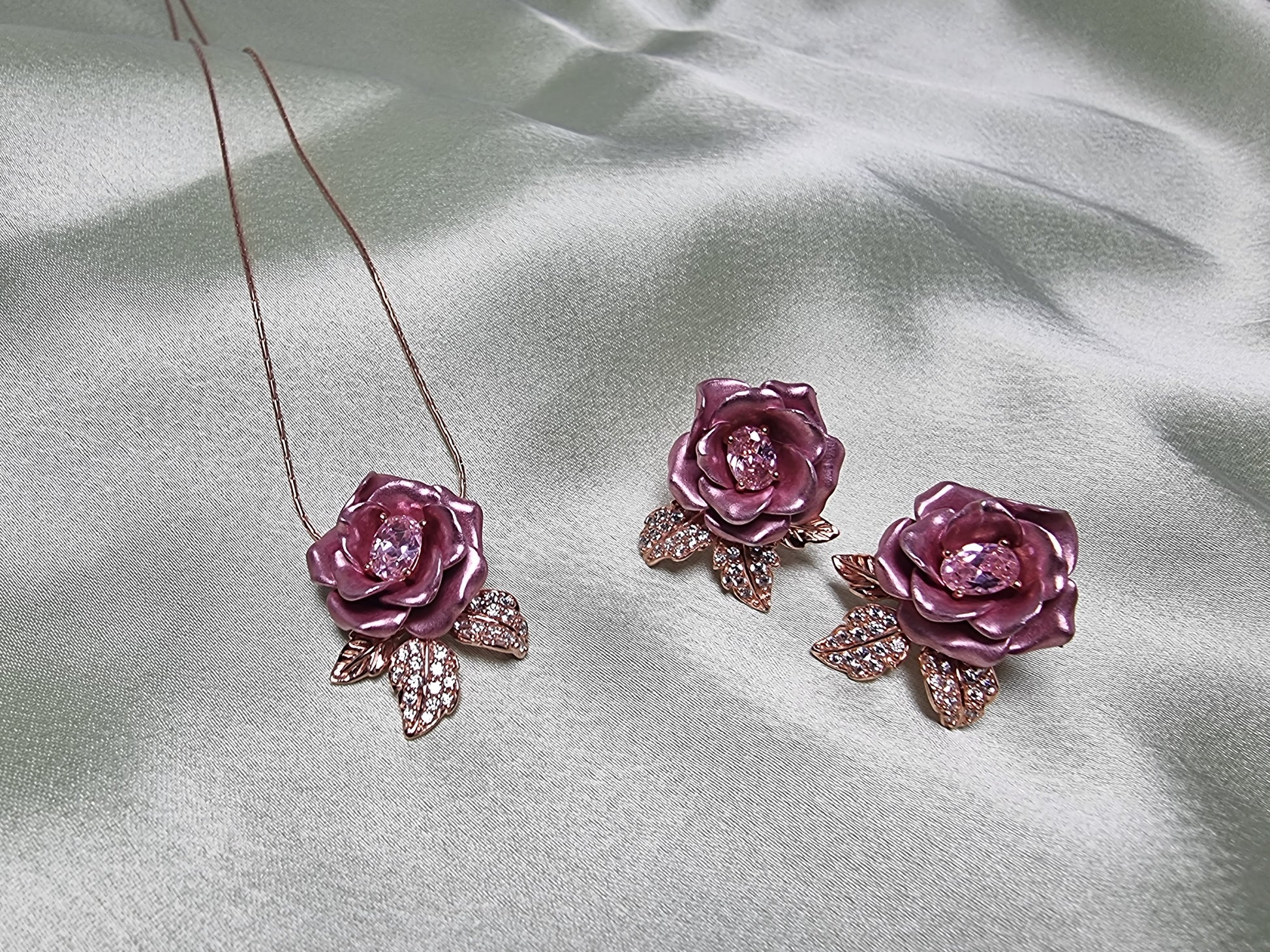 Rose pendant chain with earrings, Rose-gold polished silver chain with earrings