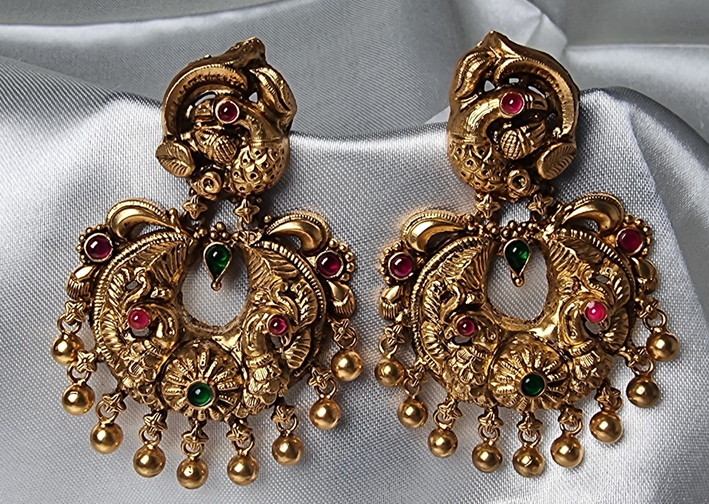 Buy Malabar Gold Earring ERNOSA049 for Women Online | Malabar Gold &  Diamonds